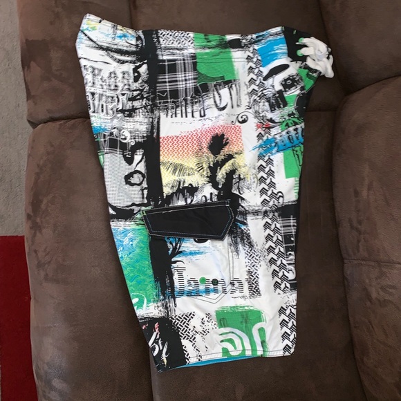 EUC 34 Micros swim trunks - Picture 5 of 6